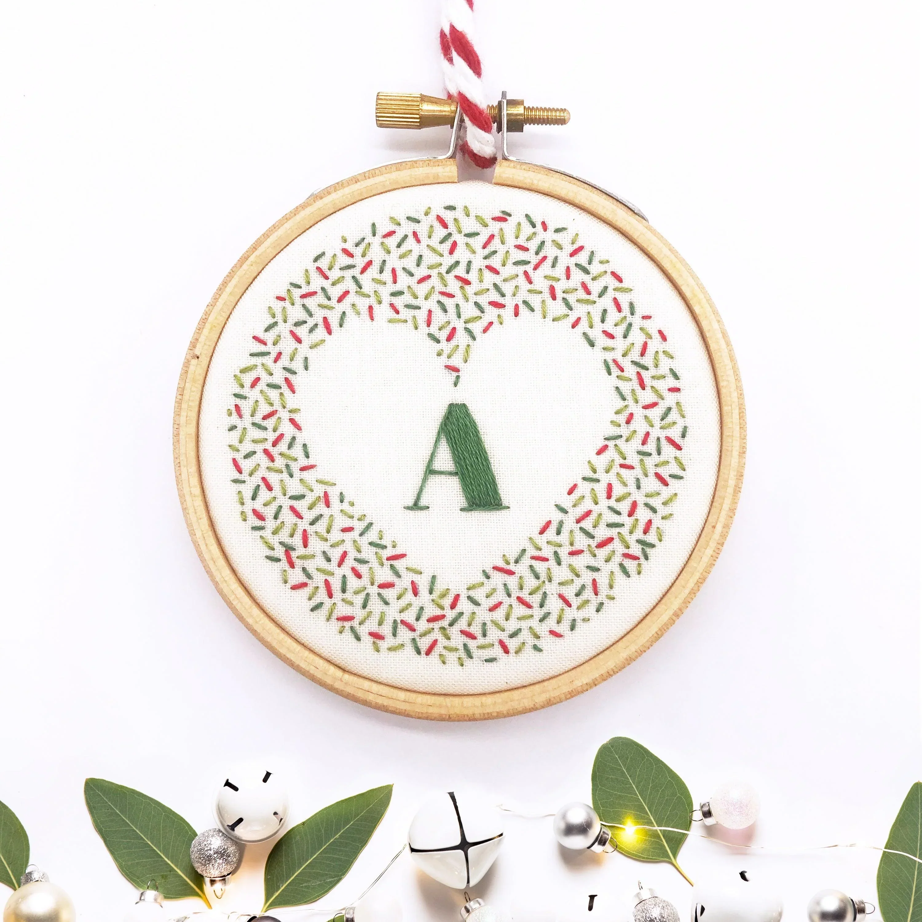 Alphabet Christmas Decoration: Modern Embroidery Kit - Image 5