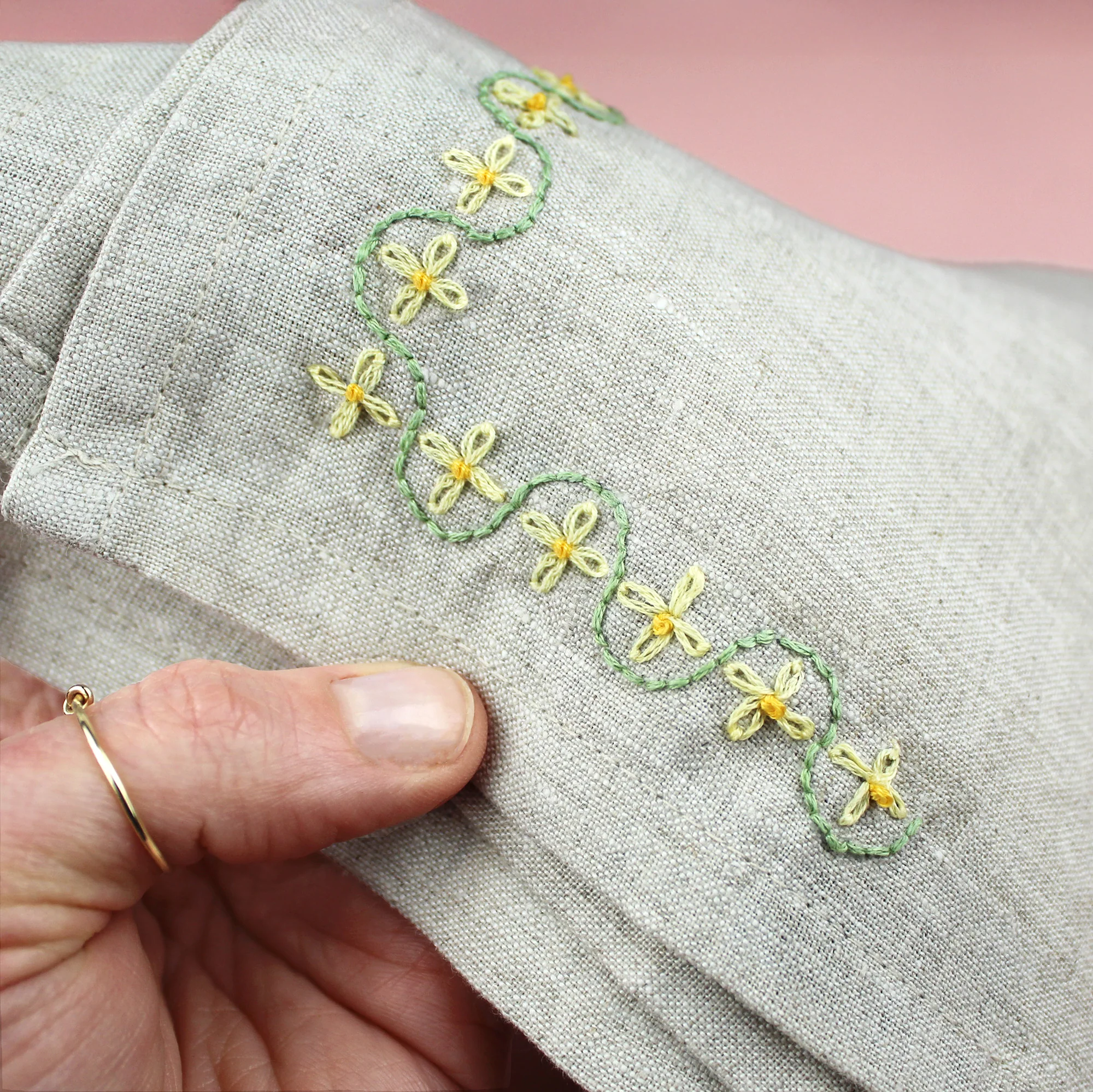 Creative Corners: Stick and Stitch Embroidery Patterns - Image 6