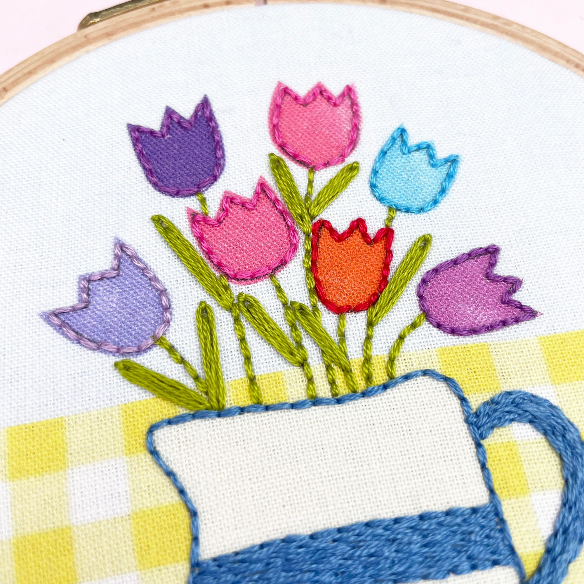 KITCHEN TABLE FLOWERS EMBROIDERY KIT - Image 3