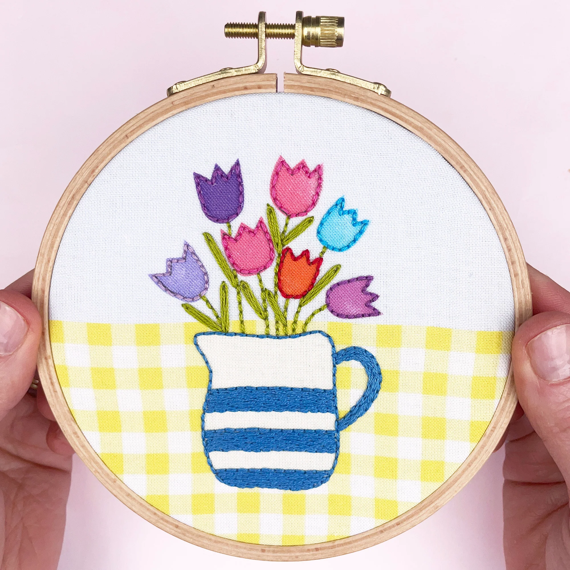 KITCHEN TABLE FLOWERS EMBROIDERY KIT - Image 6