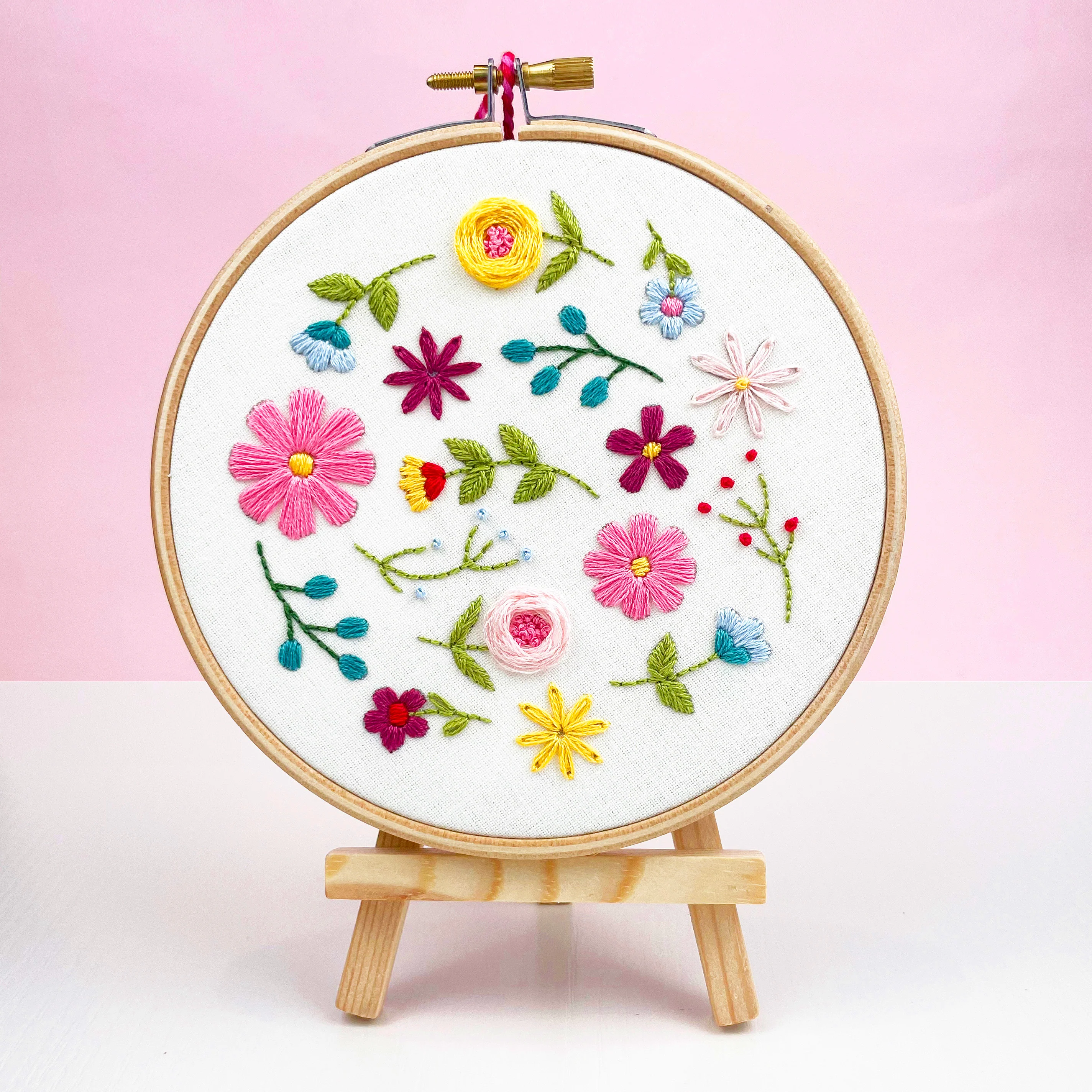 Fabulous Flowers Embroidery Kit - Image 7