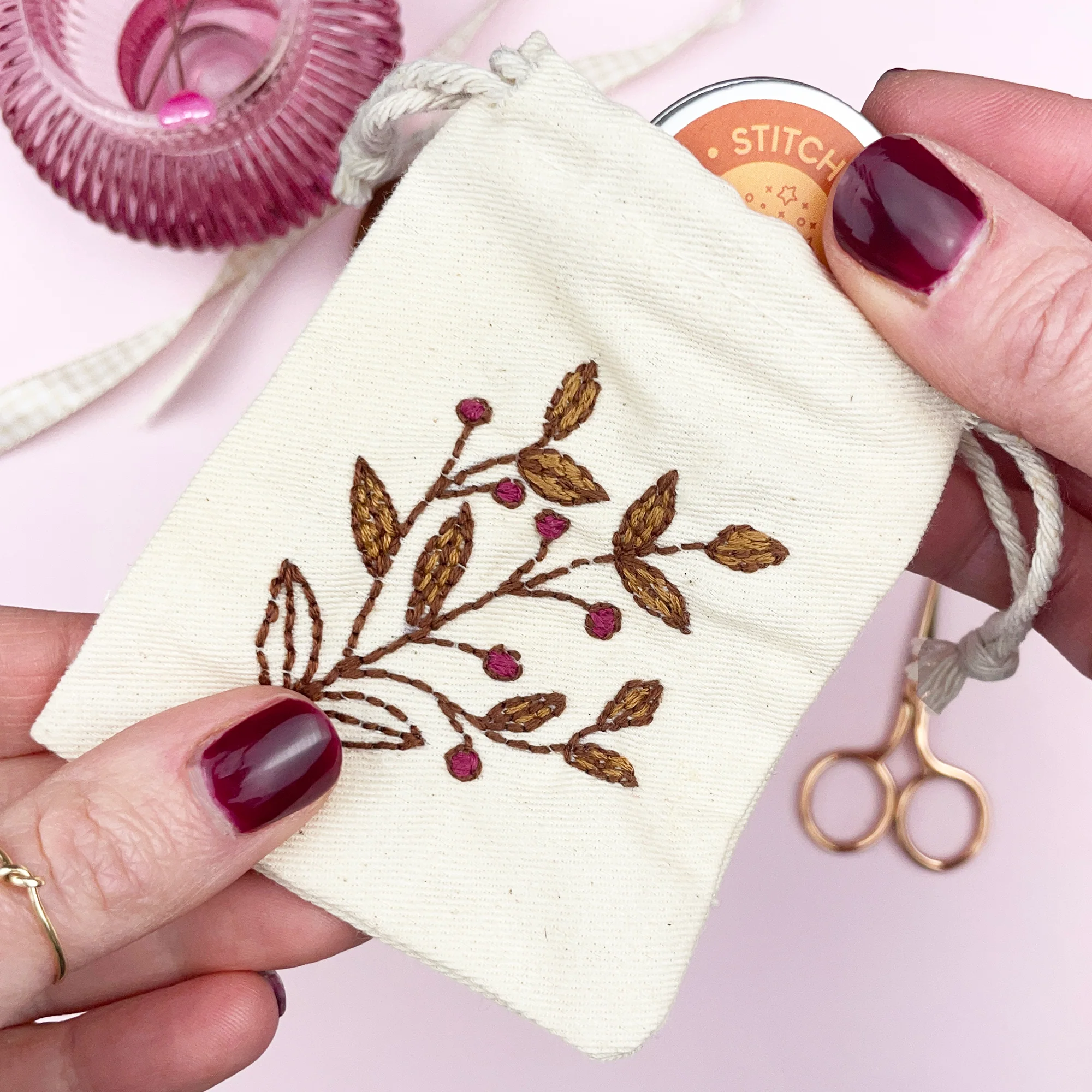 Iron-On Embroidery Patterns: Leaf Themed Designs - Image 7