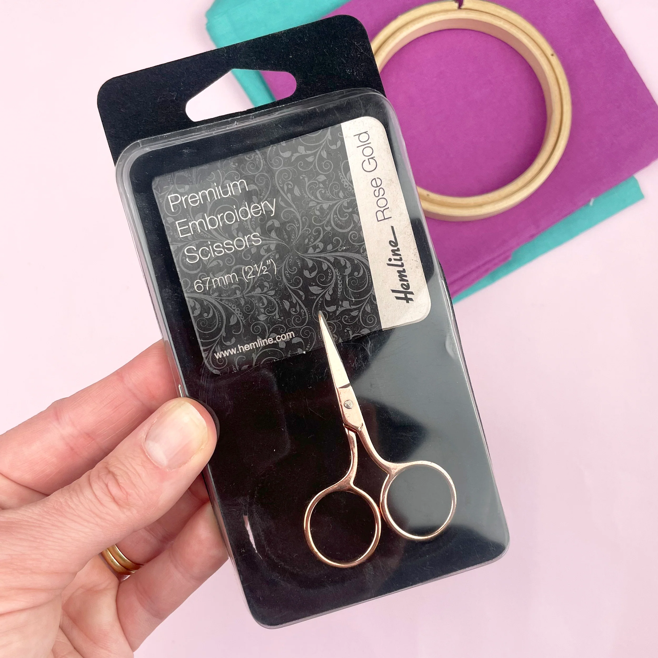 Mini Rose Gold Embroidery Scissors - Image 4