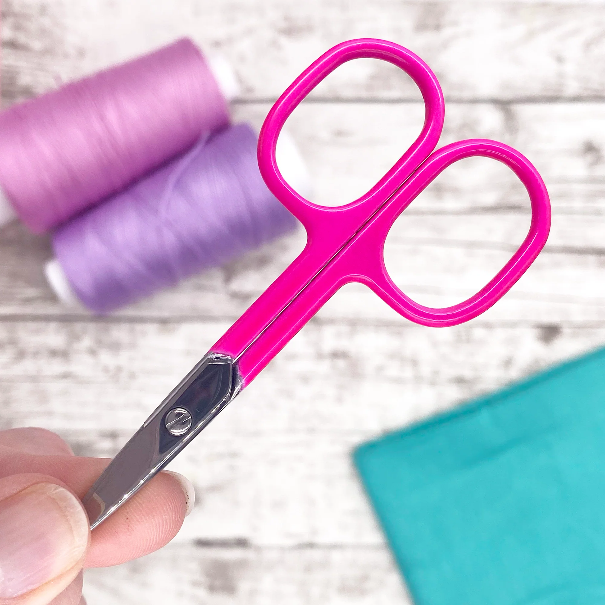 Neon Pink Embroidery Scissors - Image 4